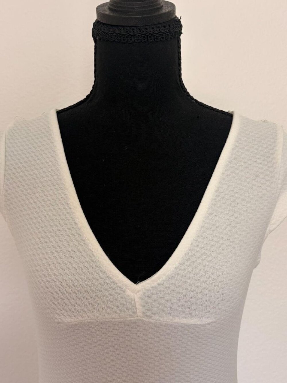 Line Up elevated basic top 🤍✨ Size XS–S - Picture 3 of 7
